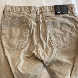 Levi’s men’s 514 W34 L 34 khaki jeans